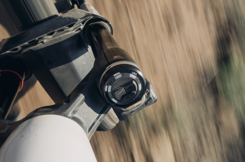 2021 rockshox flight attendant hero 2.jpg RockShox unleashes Flight Attendant - The only automatic suspension system to listen to the rider