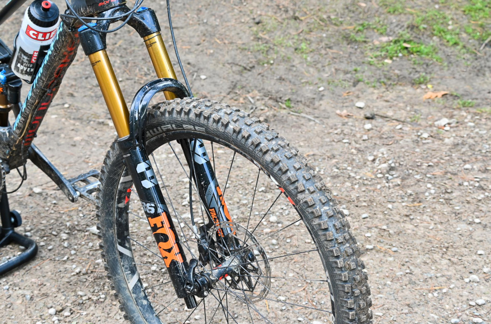2021-Fox-36-Factory-Grip2-review-107.jpg 2021-Fox-36-Factory-Grip2-review-107.jpg