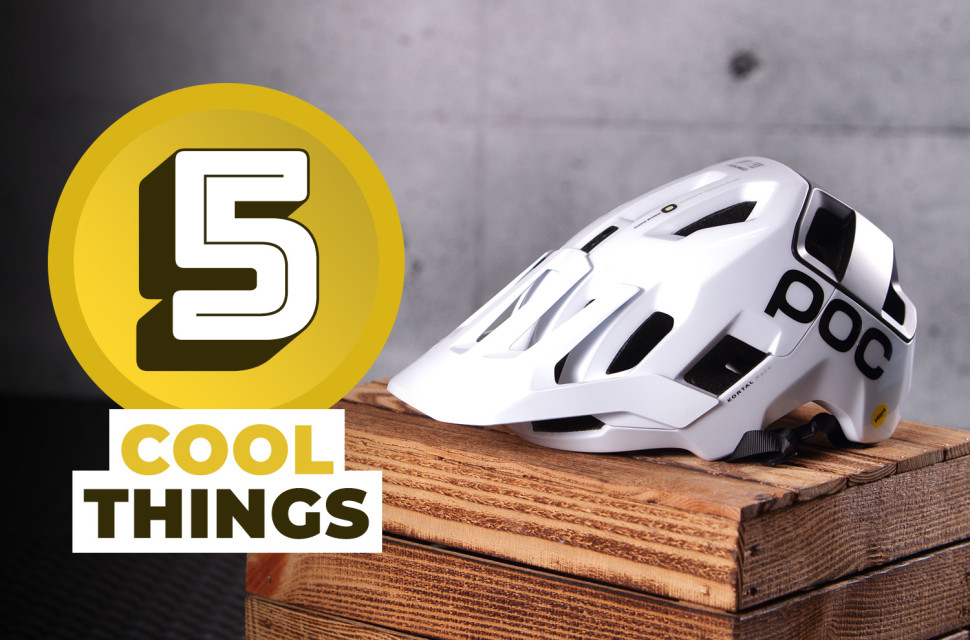 2022 5ct 23.12.22.jpg A posh helmet and huge glasses from POC, body armour from Leatt and more