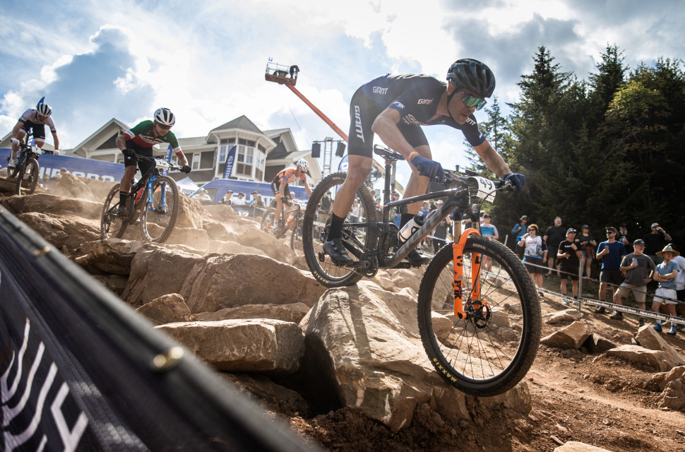 2022 Giant anthem riding.jpg Giant's Anthem Advanced Pro is engineered for maximum control