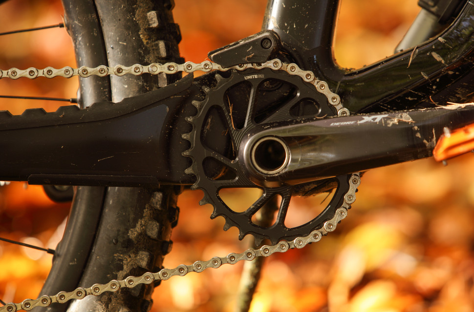 2022 liam staff bike chainring.jpg Oval chainrings - what are they and why you need one