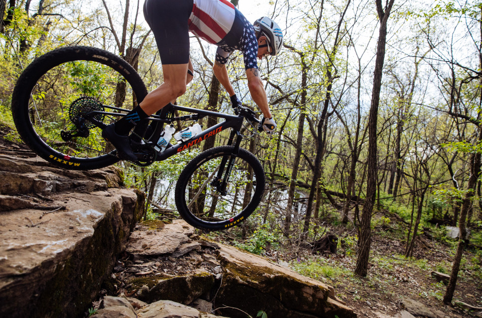 2022 santa cruz blur hero.jpg Santa Cruz's XC race machine gets an update for 2021