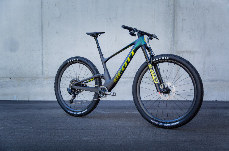 2022 scott Spark RC 900 hero 3q.jpg Scott unveils the all-new Spark RC and Spark 900 - Two brand new models for 2022