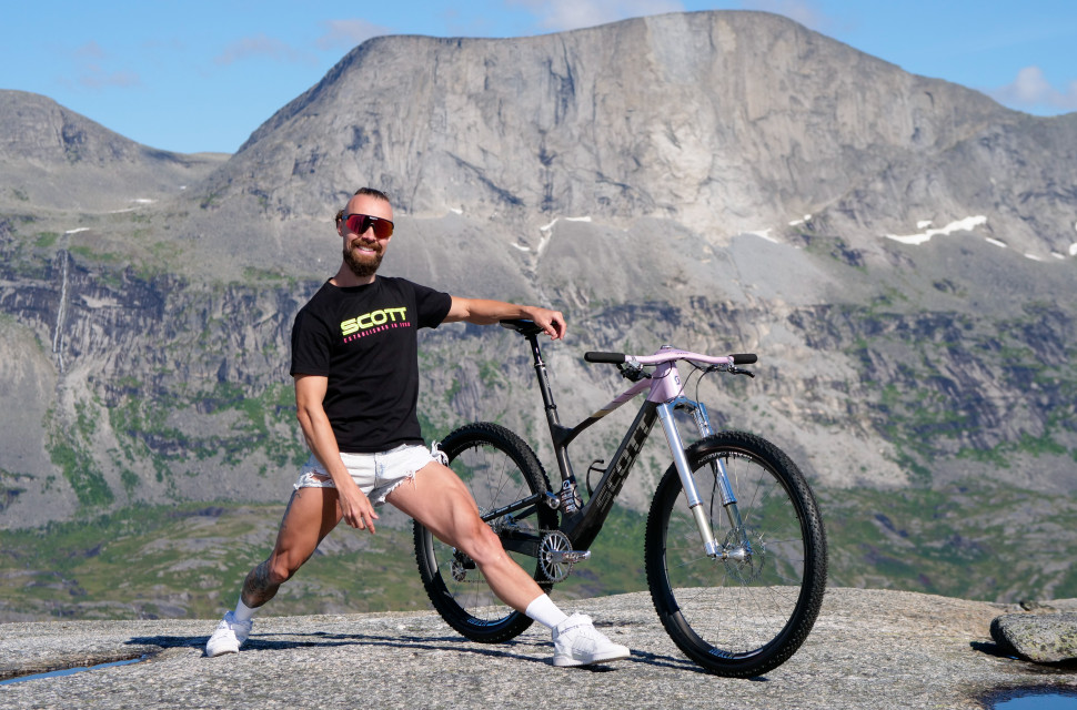 2022 scott dangerholm hypersonic spark RC her0.jpeg Bike Check: Dangerholm's Hypersonic Scott Spark RC