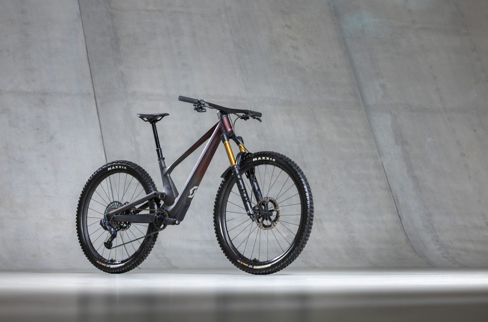 2022 scott genius 900 ultimate studio.jpg All-new Scott Genius gets integrated shock design