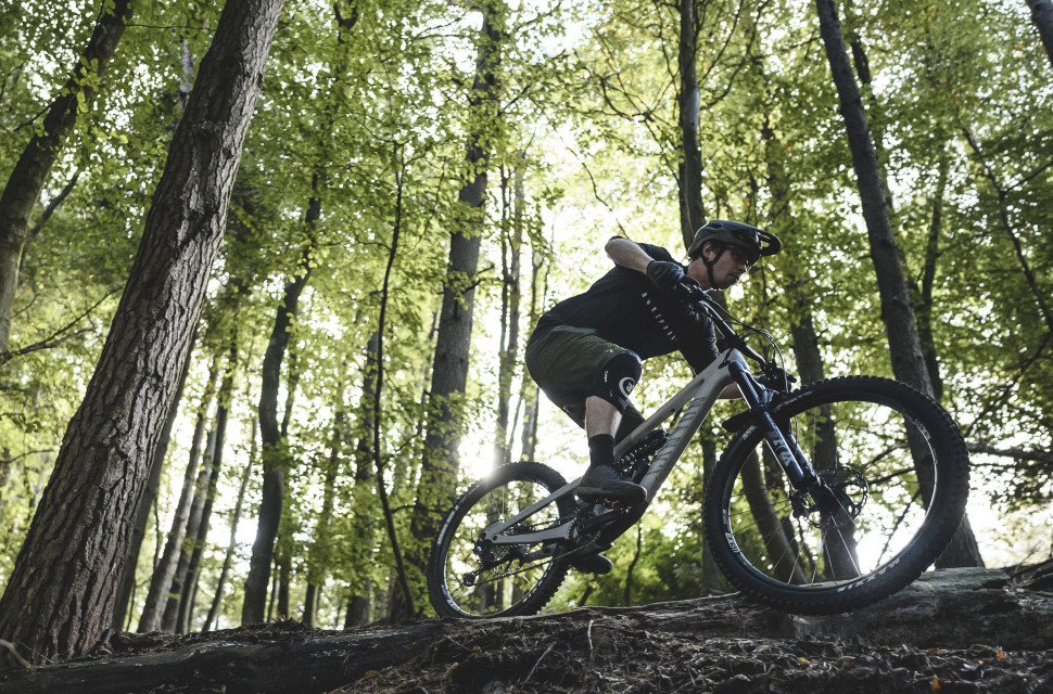 2022 team orcc cover 11.jpg Team ORCC EP.11: The bikes - Canyon Lux Trail, Grail AL7 and Spectral CF8