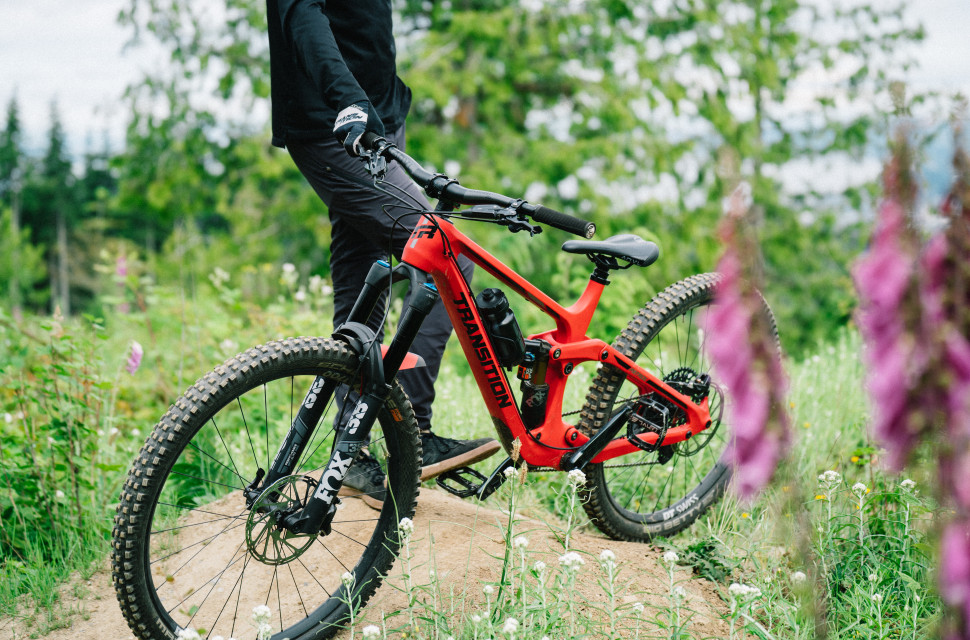 2022 transition patrol carbon hero.jpg Transition Patrol ditches alloy for carbon - finally