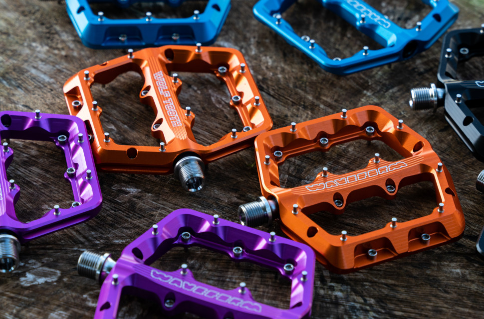 2022 wolf tooth waveform pedal hero.jpg Wolf Tooth introduces the Waveform - alloy flat pedals