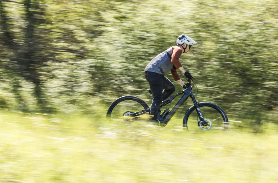 2023 canyon neuron on cf 8 pan.jpg How to survive hot summer rides — protect your skin, hydrate and pick the right clothing to make the most of summer on the bike