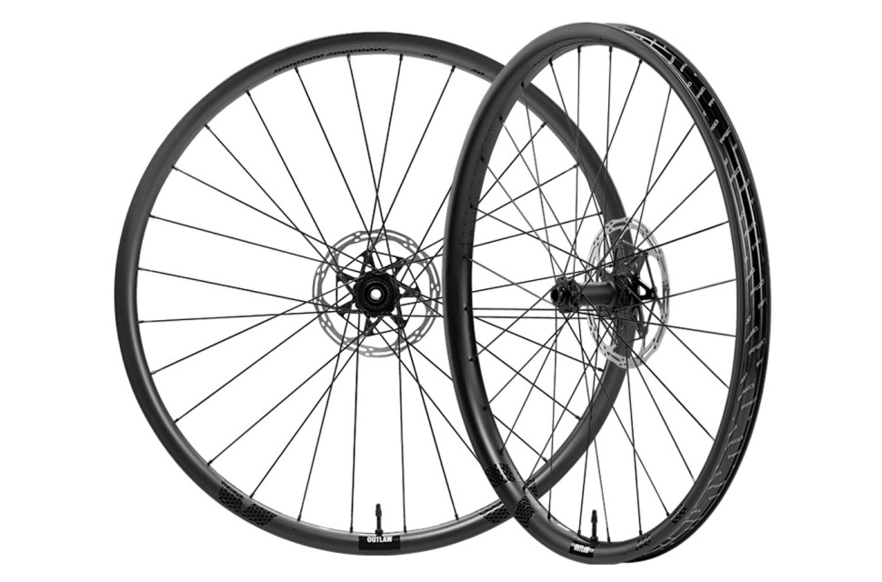 2023 ffwd outlaw hero.jpg FFWD's Outlaw MTB wheel makes a comeback