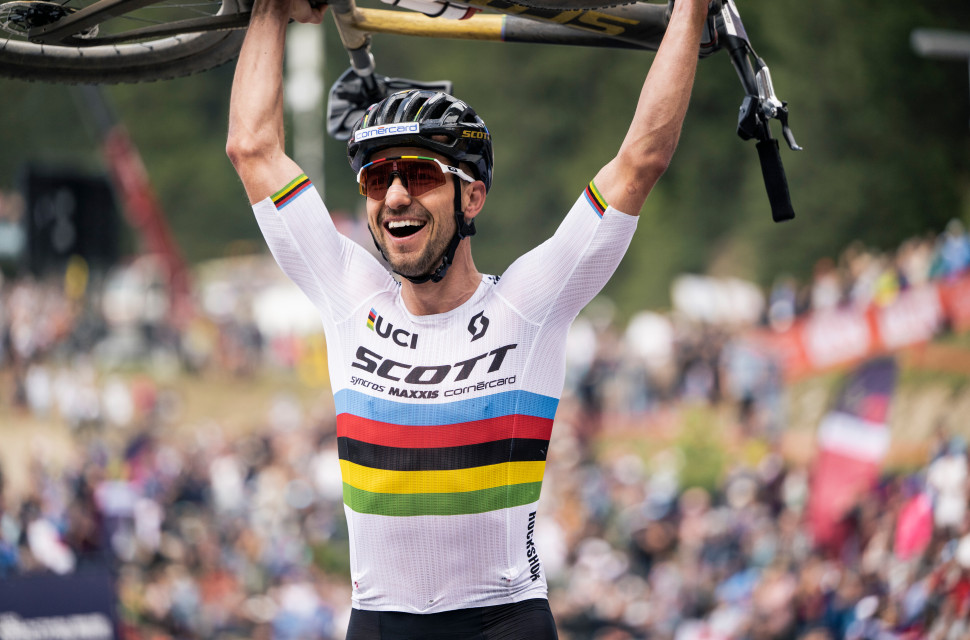 2023 nino schurter lenzerheide win.jpg Nino Schurter bags 34th World Cup win, becomes the GOAT in the process