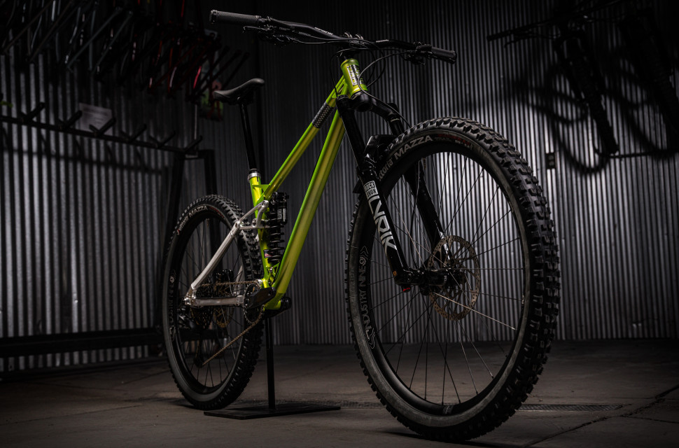 2023 reeb steezl hero 2.jpg The REEB Cycles STEEZL is a beautiful steel enduro mountain bike