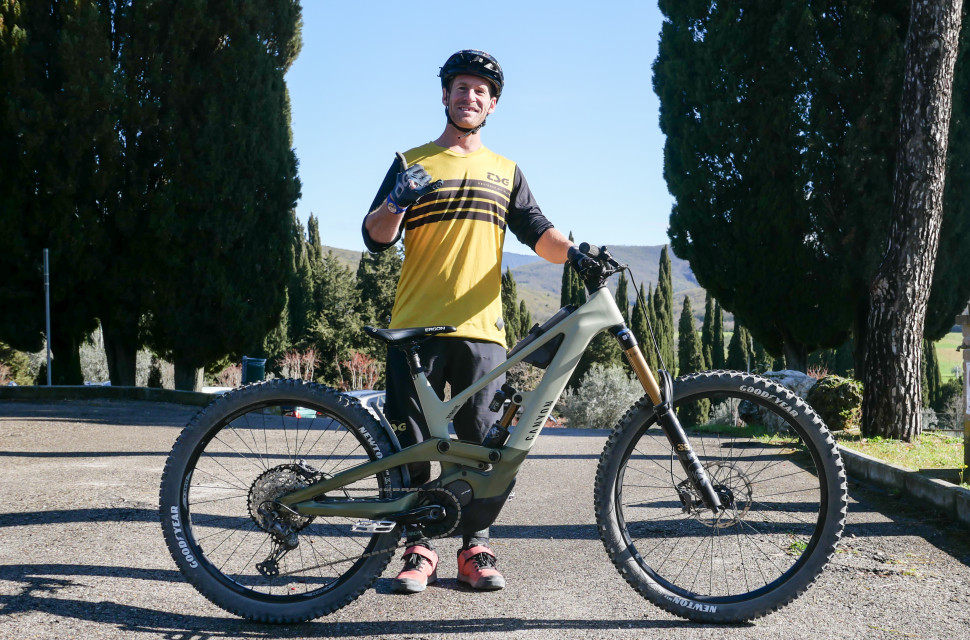 2023 sam pilgrim canyon torqueon hero.jpg Bike check: Sam Pilgrim's Canyon Torque:ON CF 9