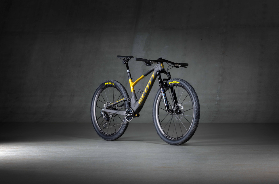 2023 scott sram spark nino schurter hero.jpg Bike check: Nino Schurter's 2023 Scott Spark RC Special Edition