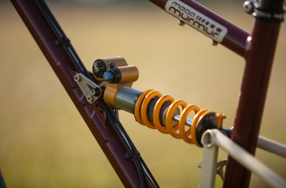 2023 starling mega murmur shock.jpg Air vs coil suspension - which is best for mountain biking?