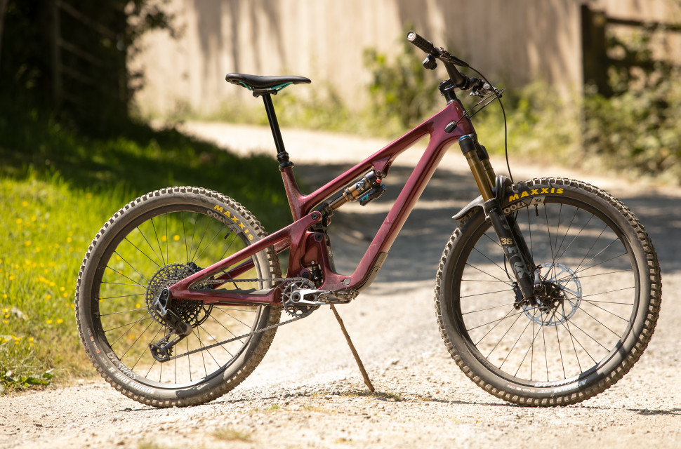 2023 yeti sb135 lr hero.jpg Yeti SB135 LR T3 first ride review