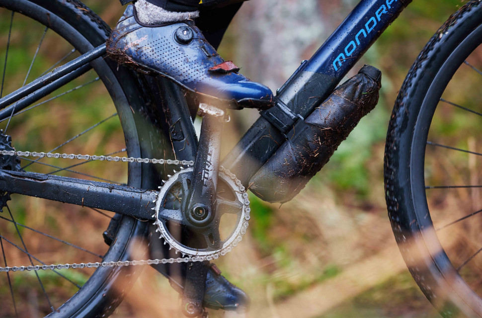 2024 apidura expedition e bike charger pack hero.jpg Apidura's Expedition Charger Pack stores your battery charger