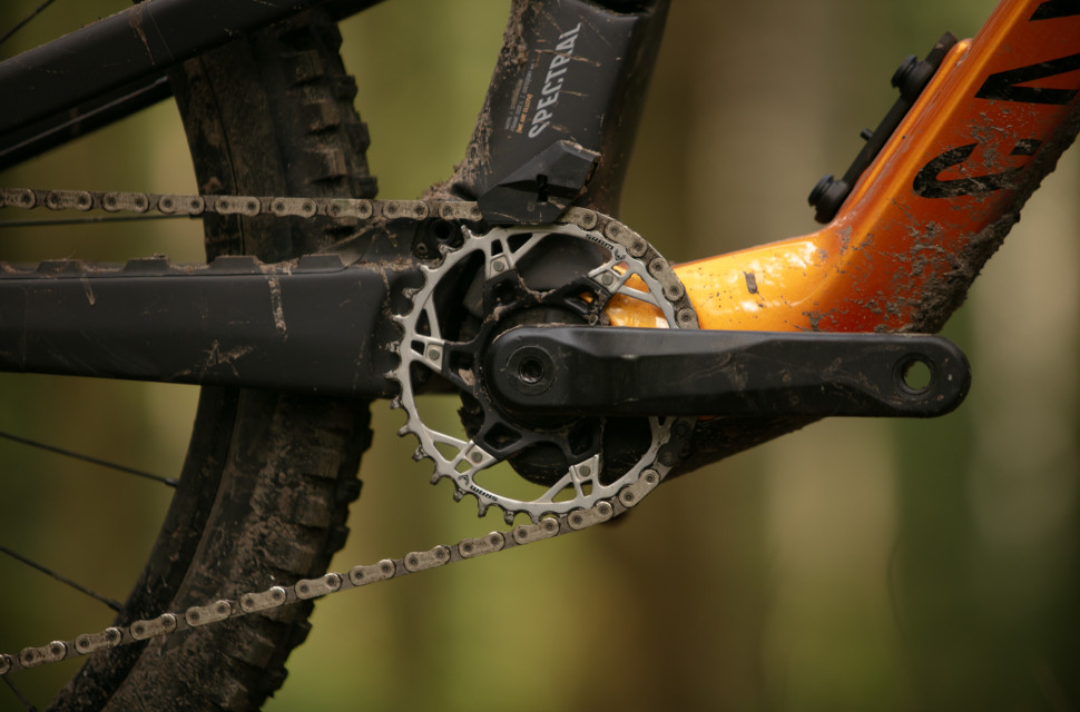 2024 canyon speconfly chainring.jpg How to clean your bicycle chain