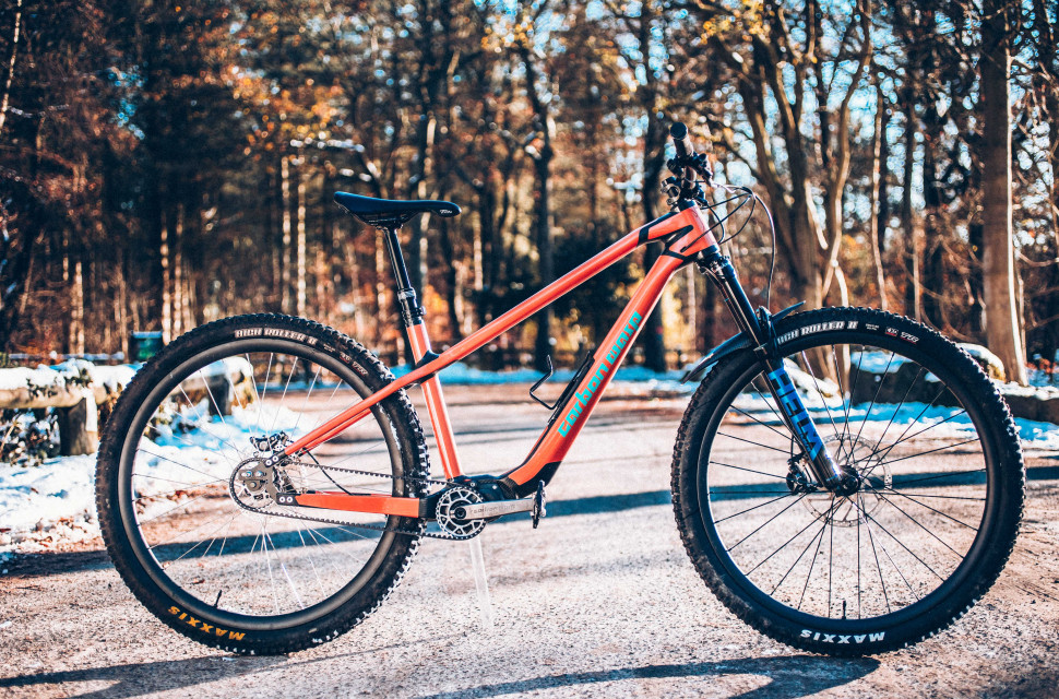 2024 carbon wasp carbon gearbox hardtail hero.jpg Is Carbon Wasp's gearbox hardtail the ideal winter mountain bike?
