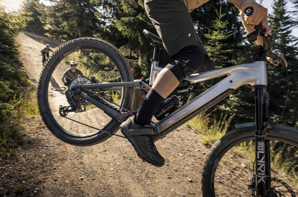 2024 focus jam2 hero 2.jpg Focus's JAM² e-MTB gains slicker looks and more battery options