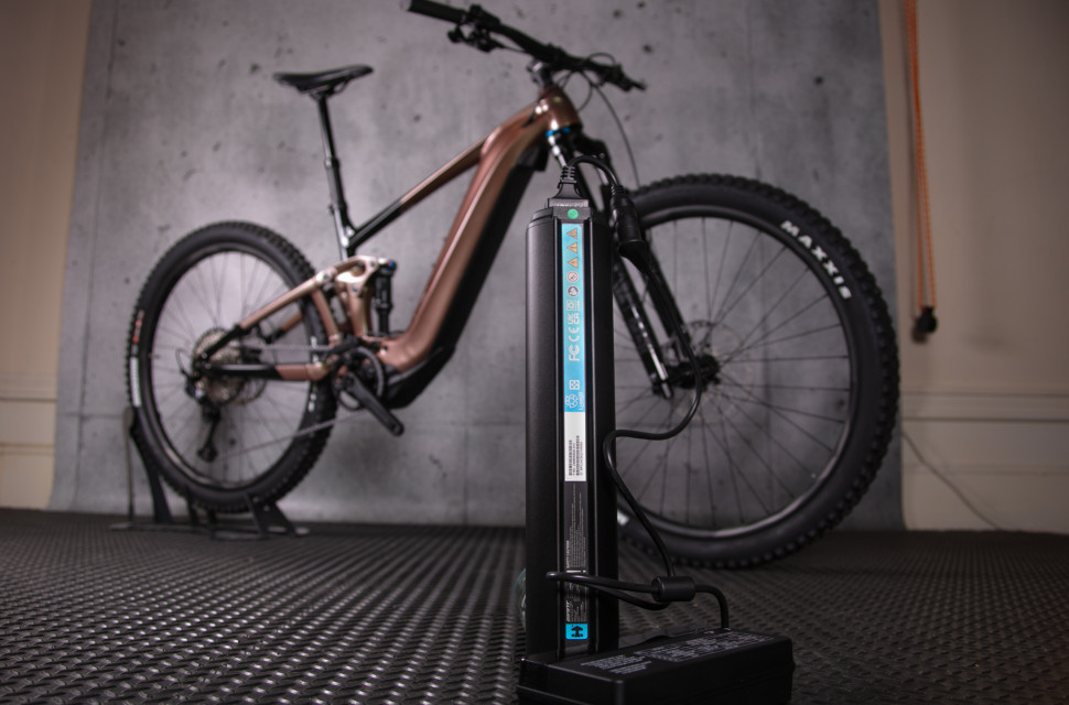 2024 giant storage hero.jpg How to store an e-MTB - storage solutions and best practices