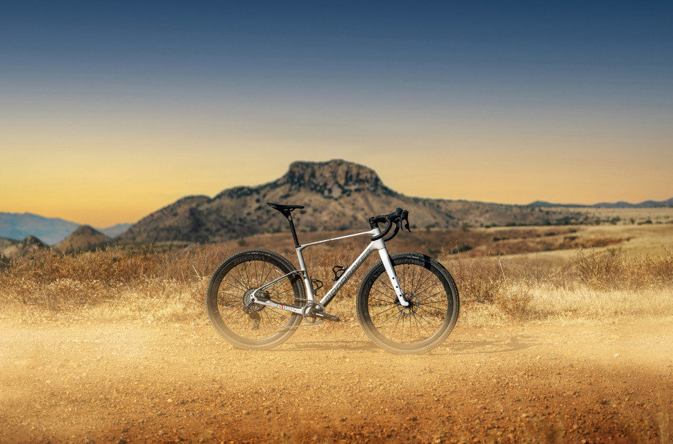 2024 mondraker arid hero.jpg The Arid is Mondraker's first non-assisted gravel bike