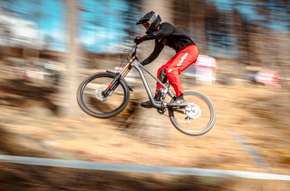 2024 privateer joe connell riding.jpg Is Privateer working on a downhill mountain bike?