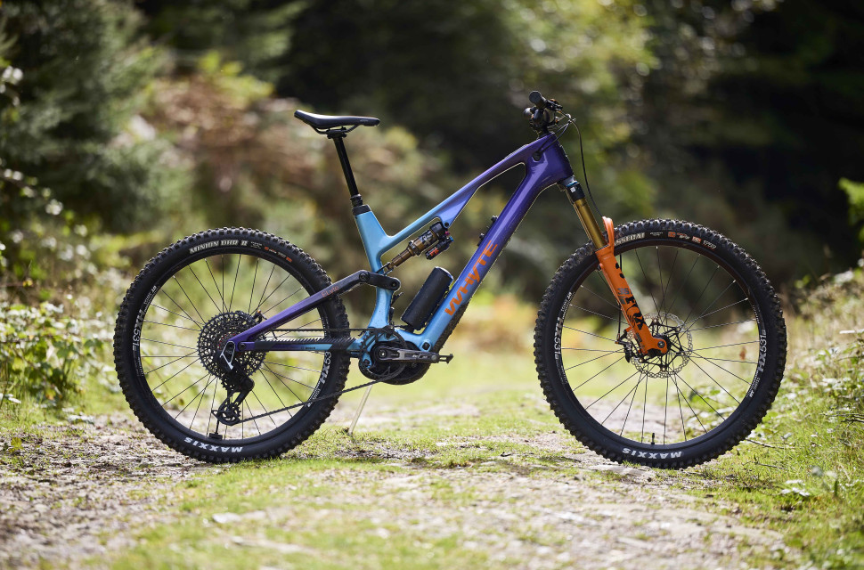 2024 whyte elyte evo sw hero 2.jpg Whyte's E-Lyte EVO claims to have the lowest centre of gravity of any e-MTB