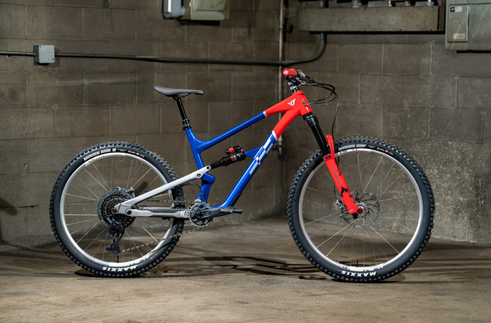 2024 yt jeffsy uncaged 13 hero.jpg YT Industries' first Jeffsy MK3 Uncaged 13 throws back to the 1990s