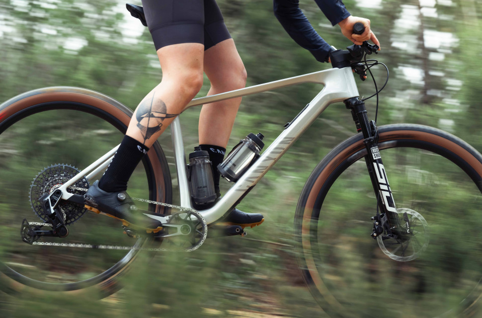 2025 canyon exceed hero.jpg Canyon's Exceed cross-country hardtail gets an updated geometry and new frame features