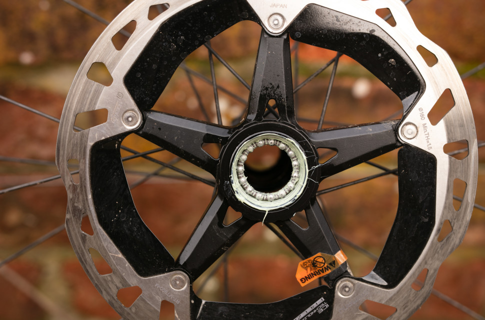 2025 cup and cone bearing reaplce.jpg How to service the hubs on your bike