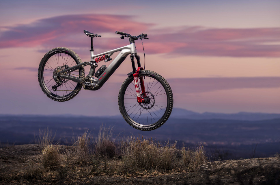 2025 focus sam hero 1.jpg The Focus SAM² becomes a more adjustable and versatile e-enduro bike