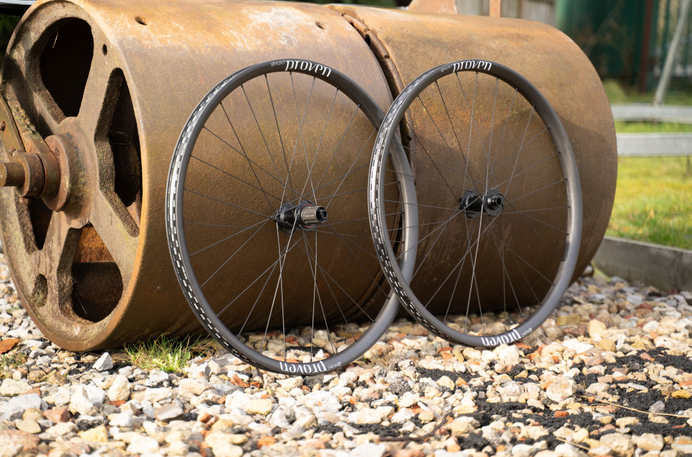 2025 hunt proven enduro 1.jpg 50% off Hunt Proven Carbon Enduro wheelset