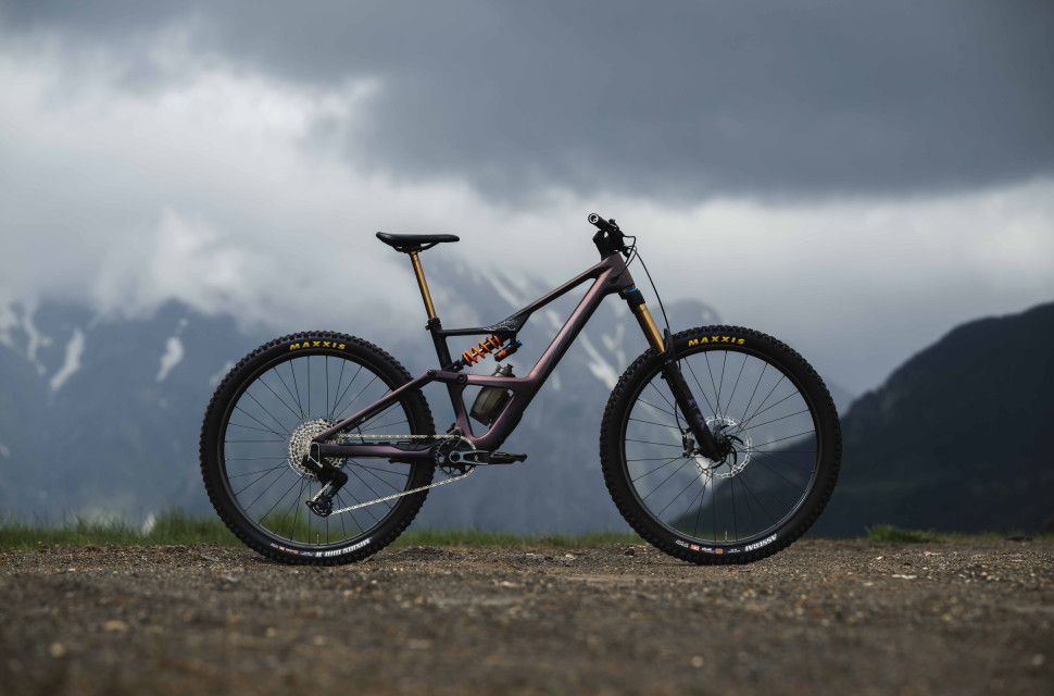 2025 orbea occam hero.jpg External cable routing is back! Orbea's most versatile mountain bike, the Occam, gets a refresh