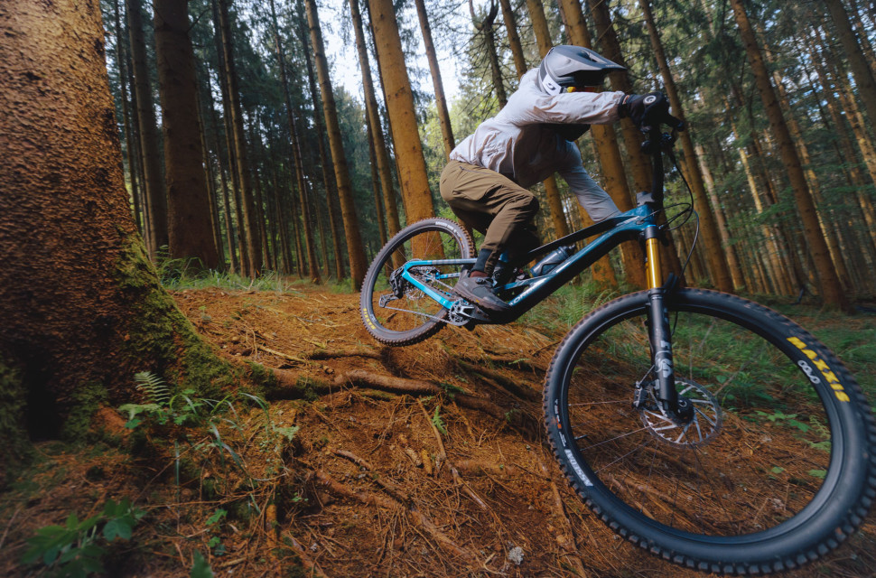 2025 orbea rallon riding.jpg An enduro and downhill bike in one? Orbea pulls cover off new and mega adjustable Rallon, that comes in downhill and enduro flavours