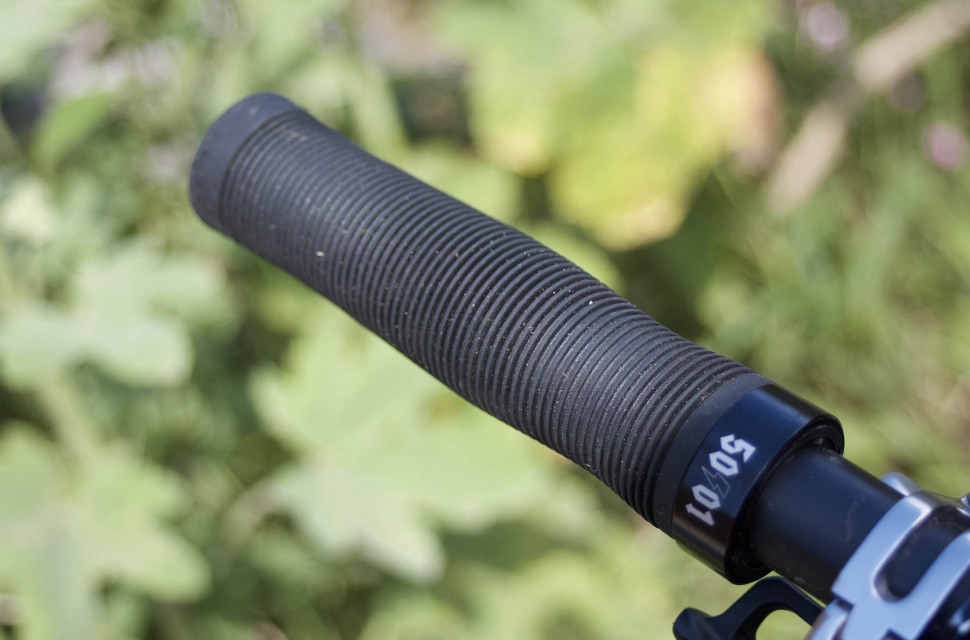 Fabric 50to01 magic lockon grip review 2020.jpeg Fabric 50to01 magic lockon grip review 2020.jpeg