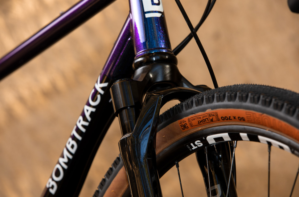 2023 Bombtrack Beyond Sus Gravel bike suspension fork Bombtrack drops four new gravel bike models – one with a suspension fork