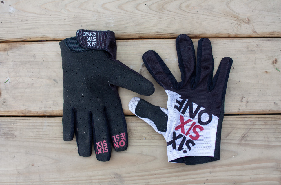 661-raji-gloves-review-5.jpg 661-raji-gloves-review-5.jpg