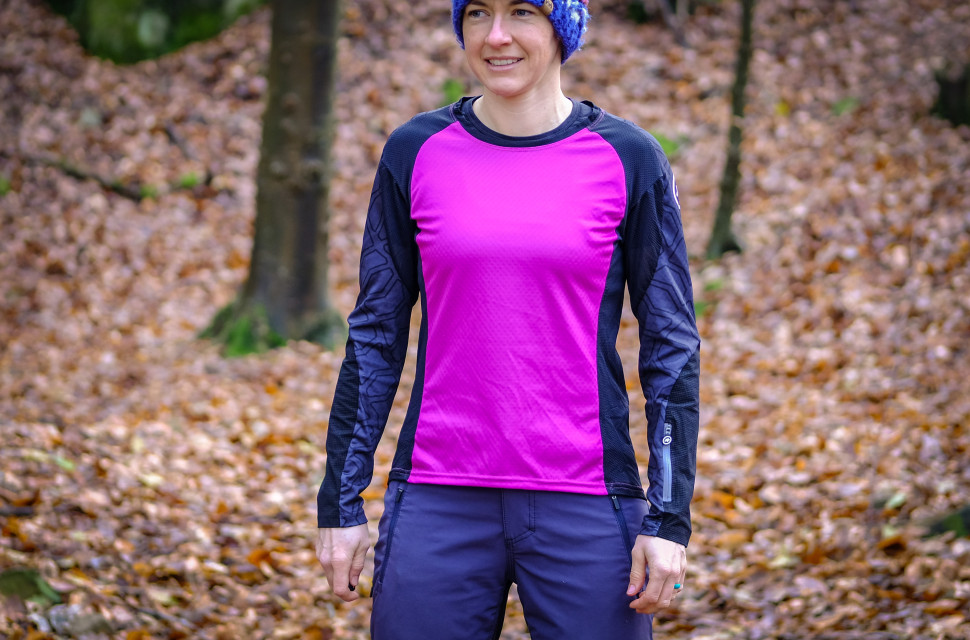 Assos Womens Trail LS Jersey-1.jpg Assos Womens Trail LS Jersey-1.jpg