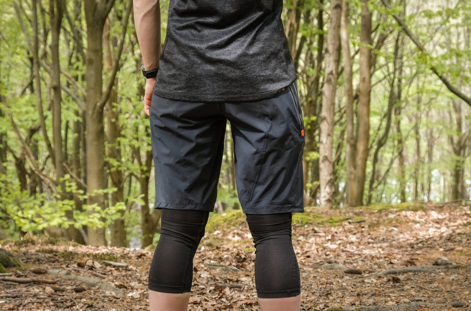Aussie Grit Apparel Quartz 2 in 1 bike shorts-2.jpg Aussie Grit Apparel Quartz 2 in 1 bike shorts-2.jpg