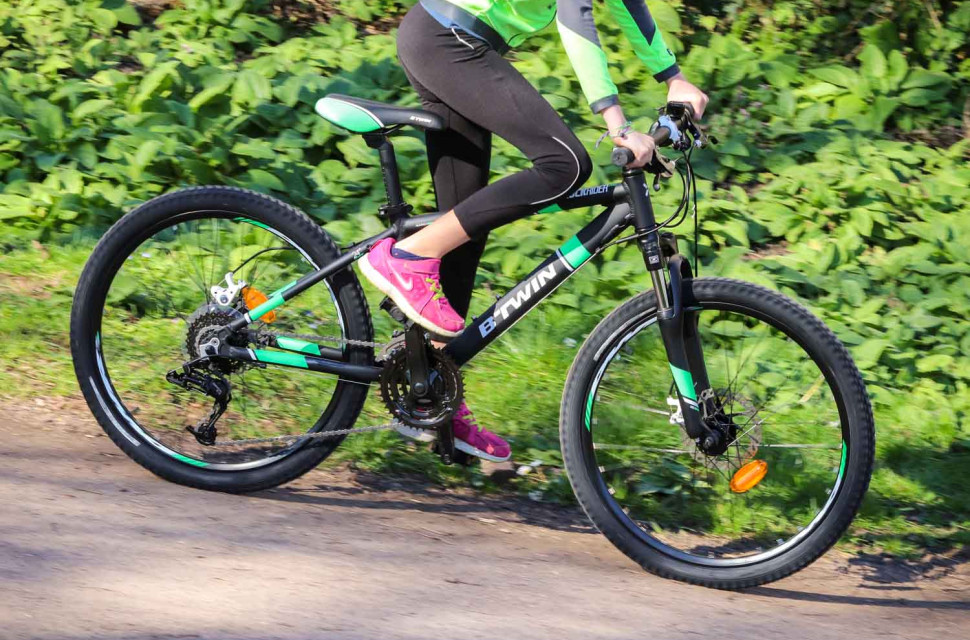 BTwin Rockrider 700 - riding 4.jpg BTwin Rockrider 700 - riding 4.jpg