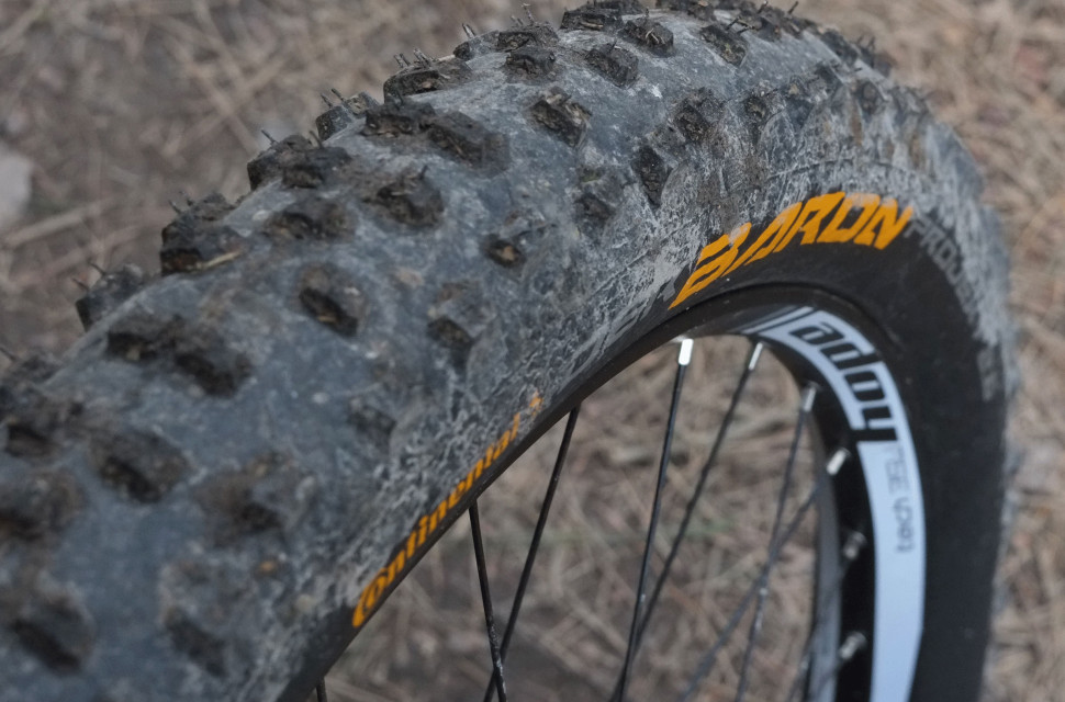 Continental-Der-Baron-Projekt-2.6-tyre-review-2.jpg Continental-Der-Baron-Projekt-2.6-tyre-review-2.jpg