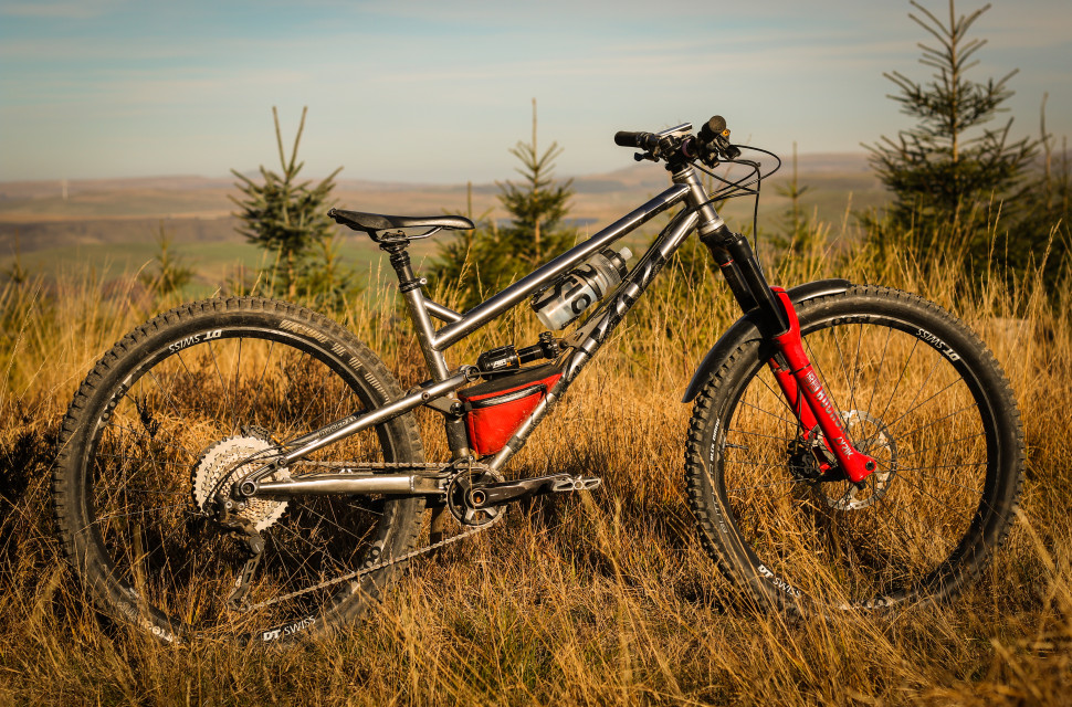 Cotic Rocket First Ride Detail-1.jpg First Ride: 2018 Cotic Rocket longterm test bike