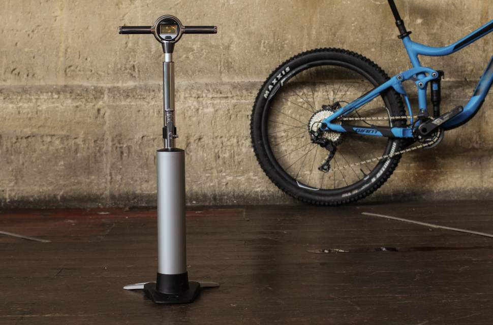 Crankbrothers Klic Pump and Burst Tank-1.jpg First Look: New Crankbrothers Klic Pump and Burst Tank