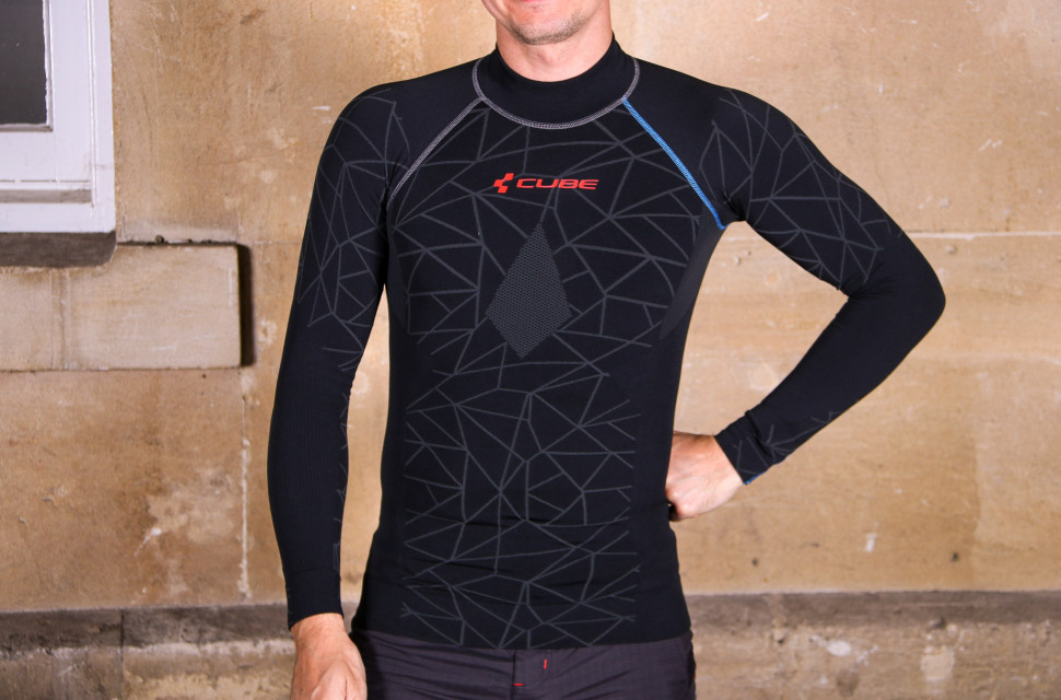 Cube-Baselayer-Be-Warm-LS-review-100.jpg Cube-Baselayer-Be-Warm-LS-review-100.jpg