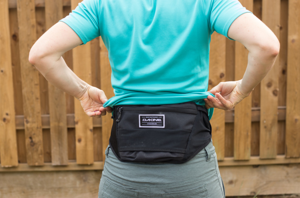 Dakine Hot Laps Stealth Waist Pack-9.jpg Dakine Hot Laps Stealth Waist Pack-9.jpg