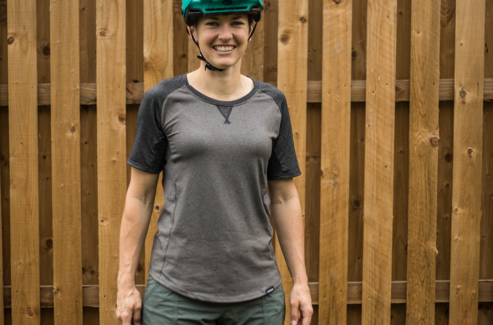 Dakine Xena SS women's jersey-2.jpg Dakine Xena SS women's jersey-2.jpg
