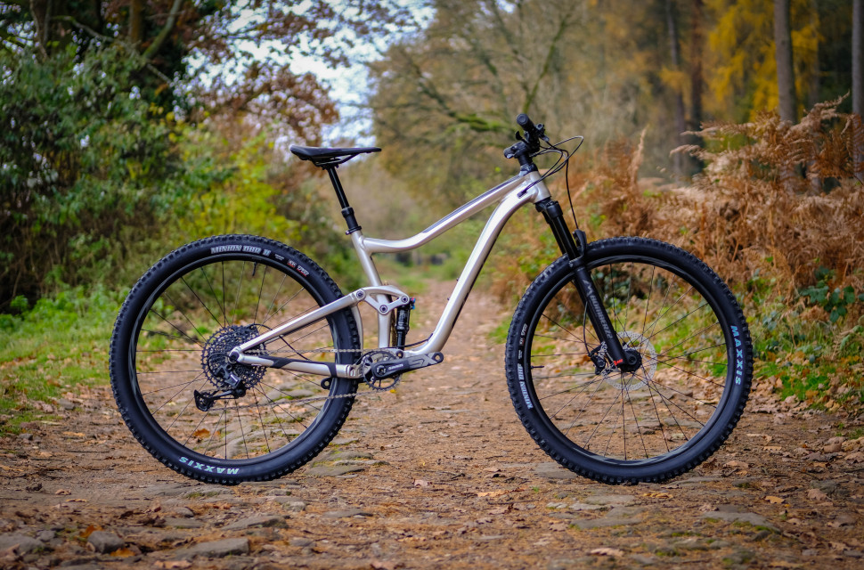Giant Trance 29 3 -1.jpg First Look: Giant Trance 29er 3 - how does the budget alloy bike stack up?