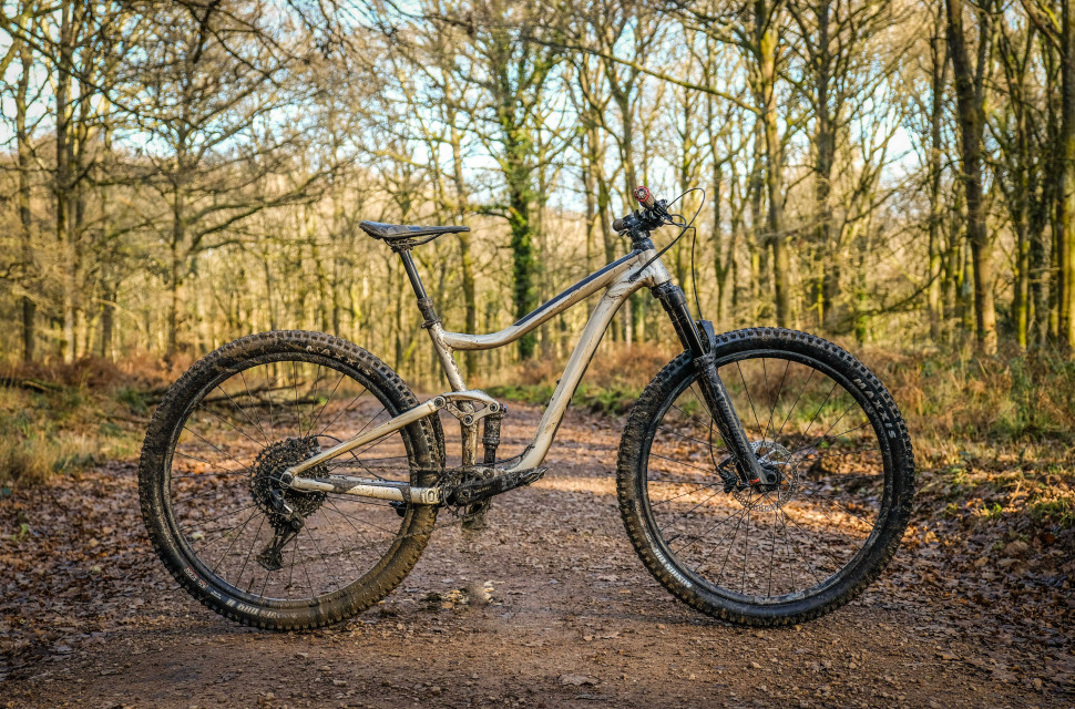 Giant Trance 29 3 Detail bike-2.jpg Giant Trance 29 3 Detail bike-2.jpg