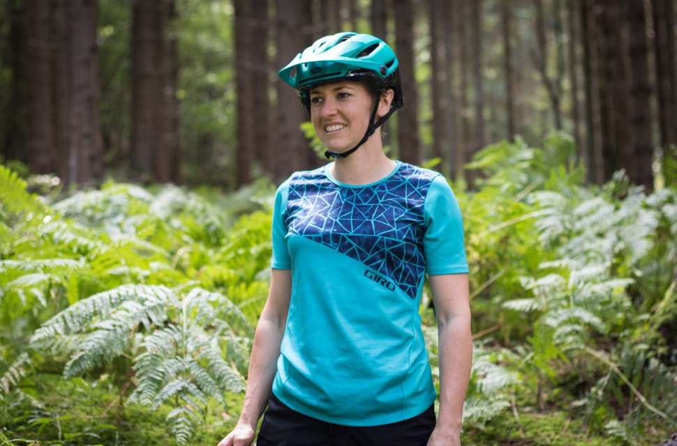 Giro Roust Women's Jersey-1.jpg Giro Roust Women's Jersey-1.jpg